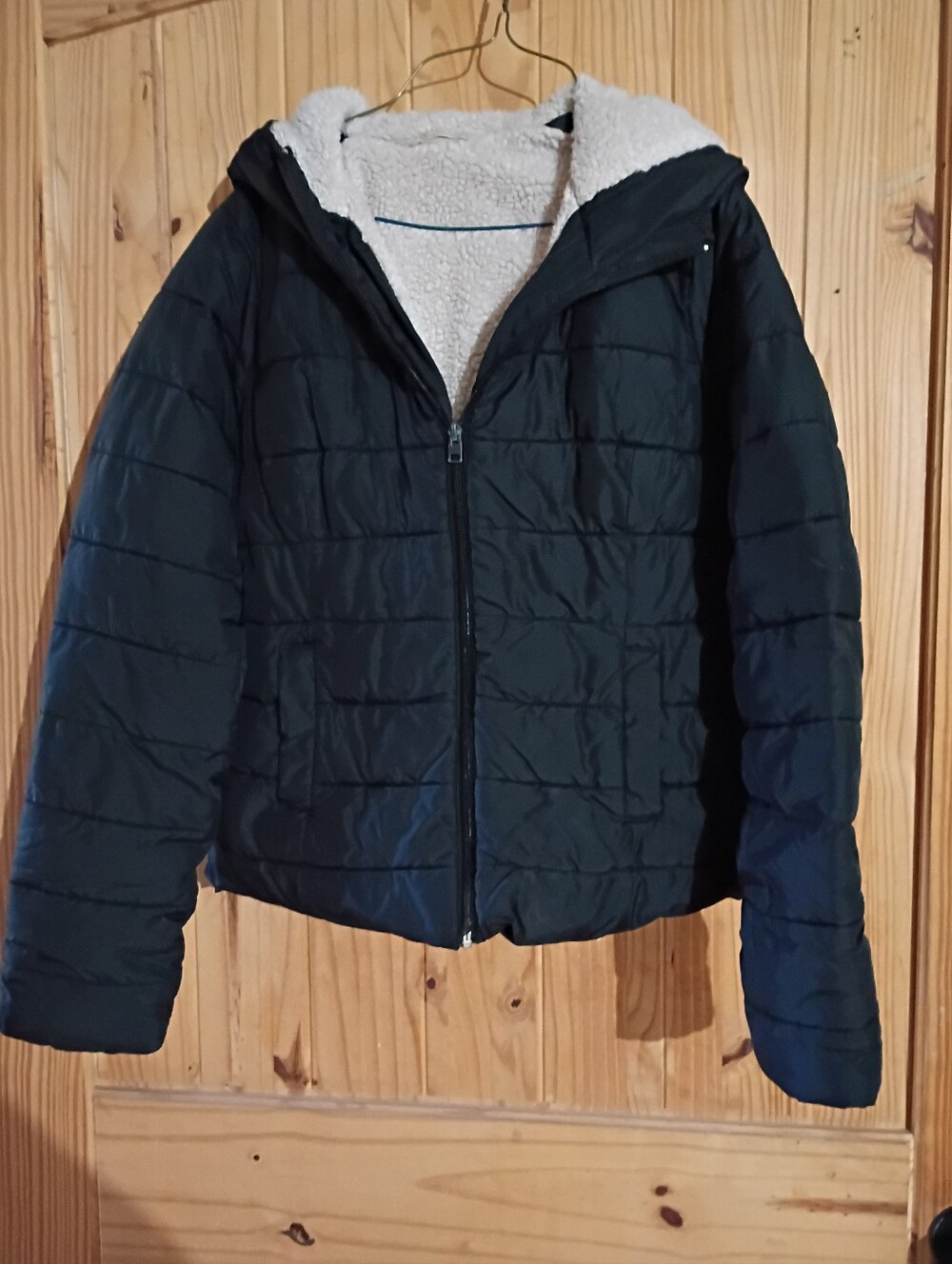 Hollister Cream Sherpa Fleece Jacket Tag